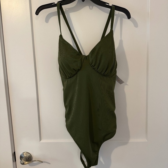 NWT Shade & Shore One Piece Swinsuit - Picture 1 of 4